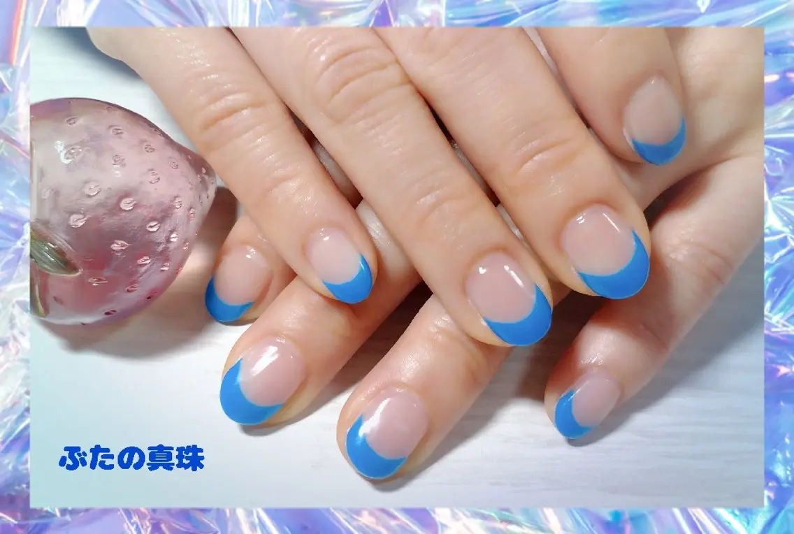 ネイル ブルー フレンチネイル ハンドネイル 林 珠里のネイルデザイン