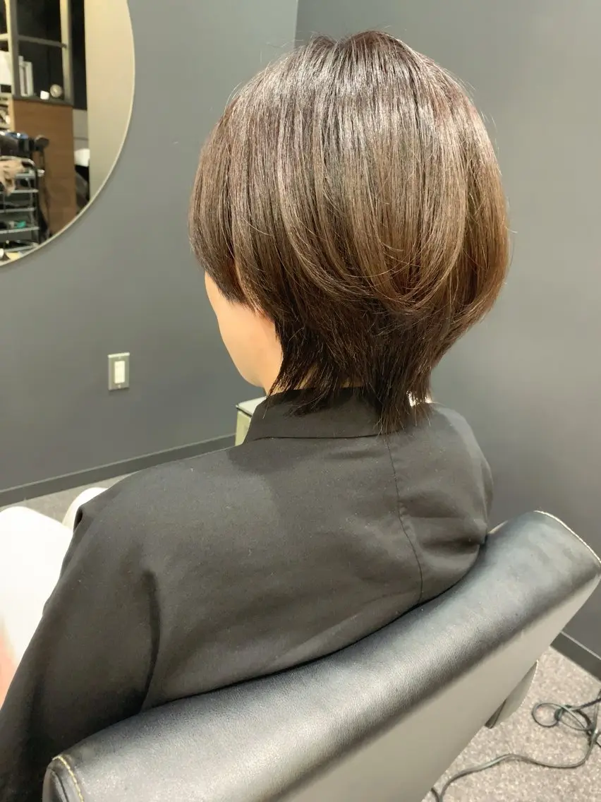 ショート カラー ioliteHAIR AYAのヘアスタイル