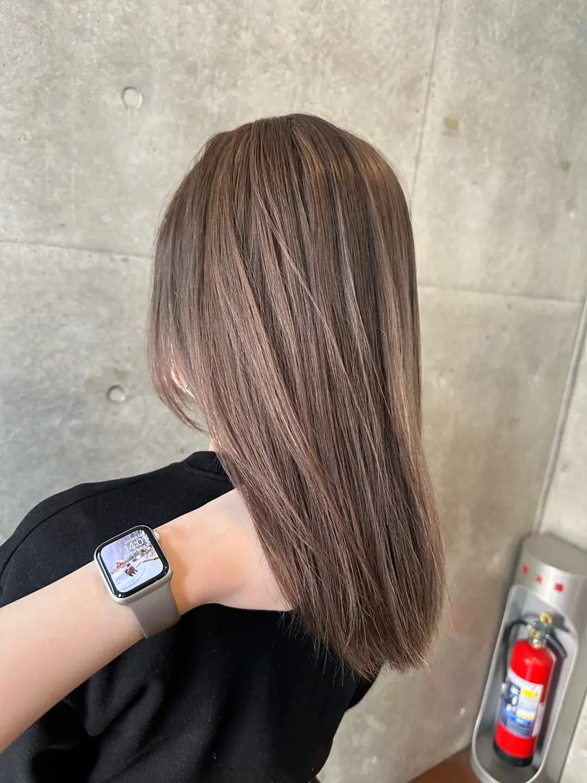 ミディアム カット ヘアカラー ︎🤎W color MIYU‎🤎のヘアスタイル