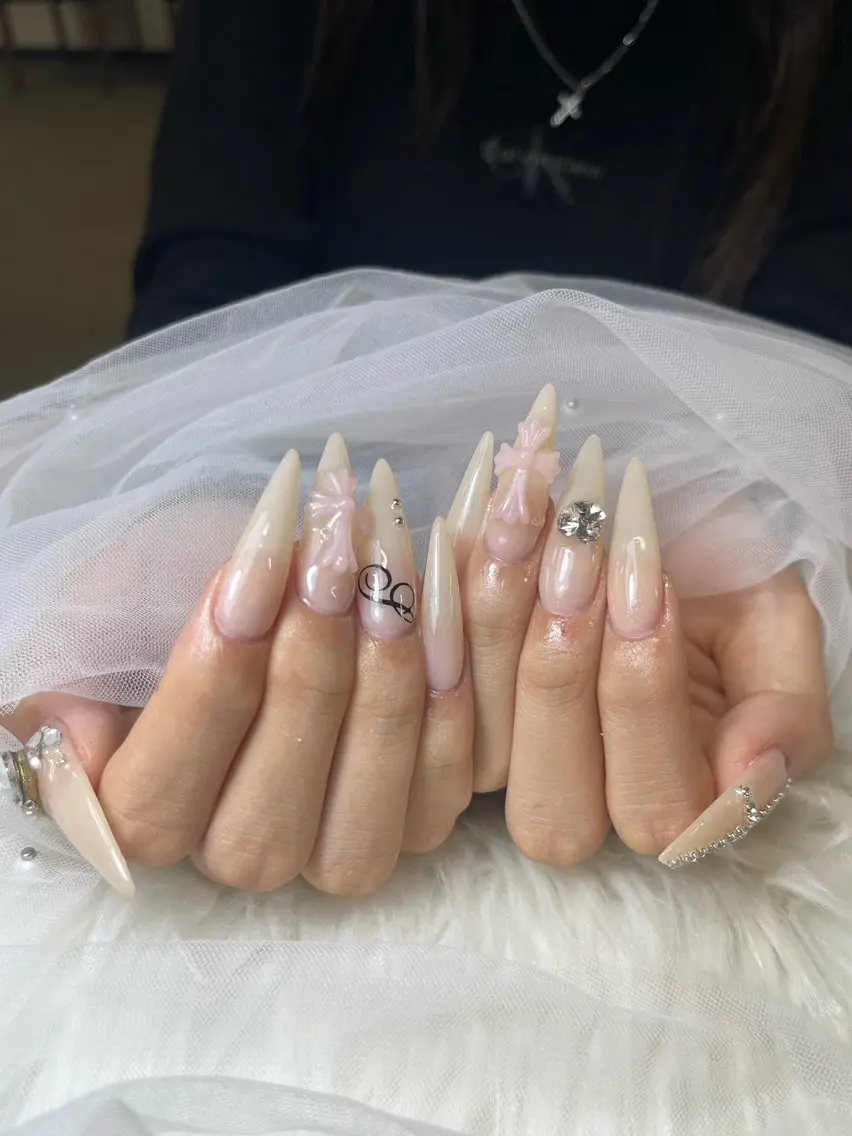 ネイル ハンドネイル NiJi Nailsのネイルデザイン