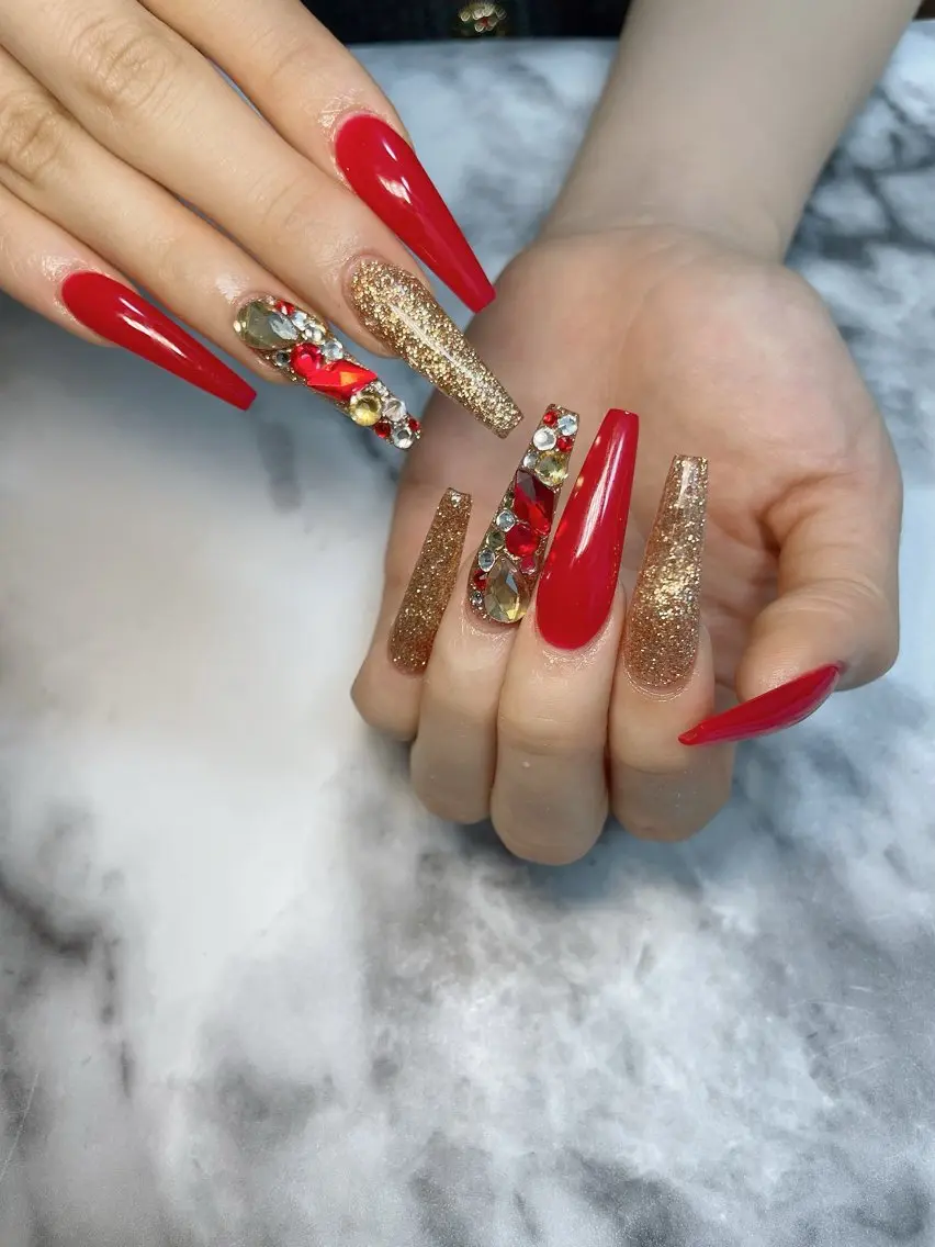 ネイル ロングネイル ハンドネイル Kayo 💅のネイルデザイン