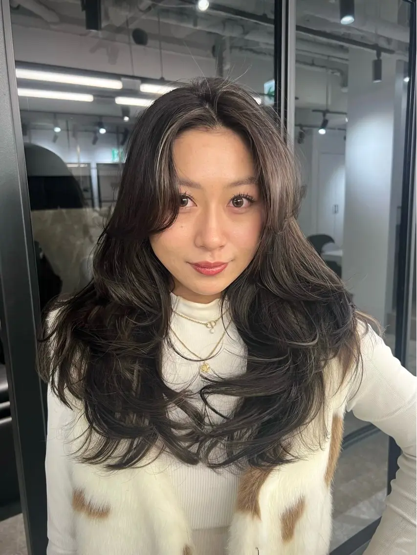 セミロング カラー カット ヘアカラー トリートメント 💖梅田レイヤー💖 副店長Tsubasaのヘアスタイル