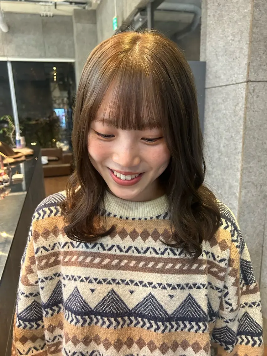 セミロング カラー ベージュカラー オリーブベージュ 🫒オリーブ/透け感 レイヤー🌿モエカのヘアスタイル