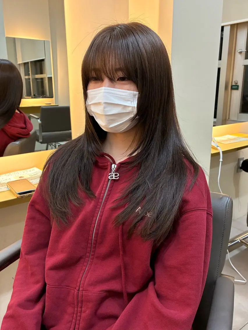 セミロング カラー アッシュ 透明感カラー ヘアカラー 中野 佑麻のヘアスタイル