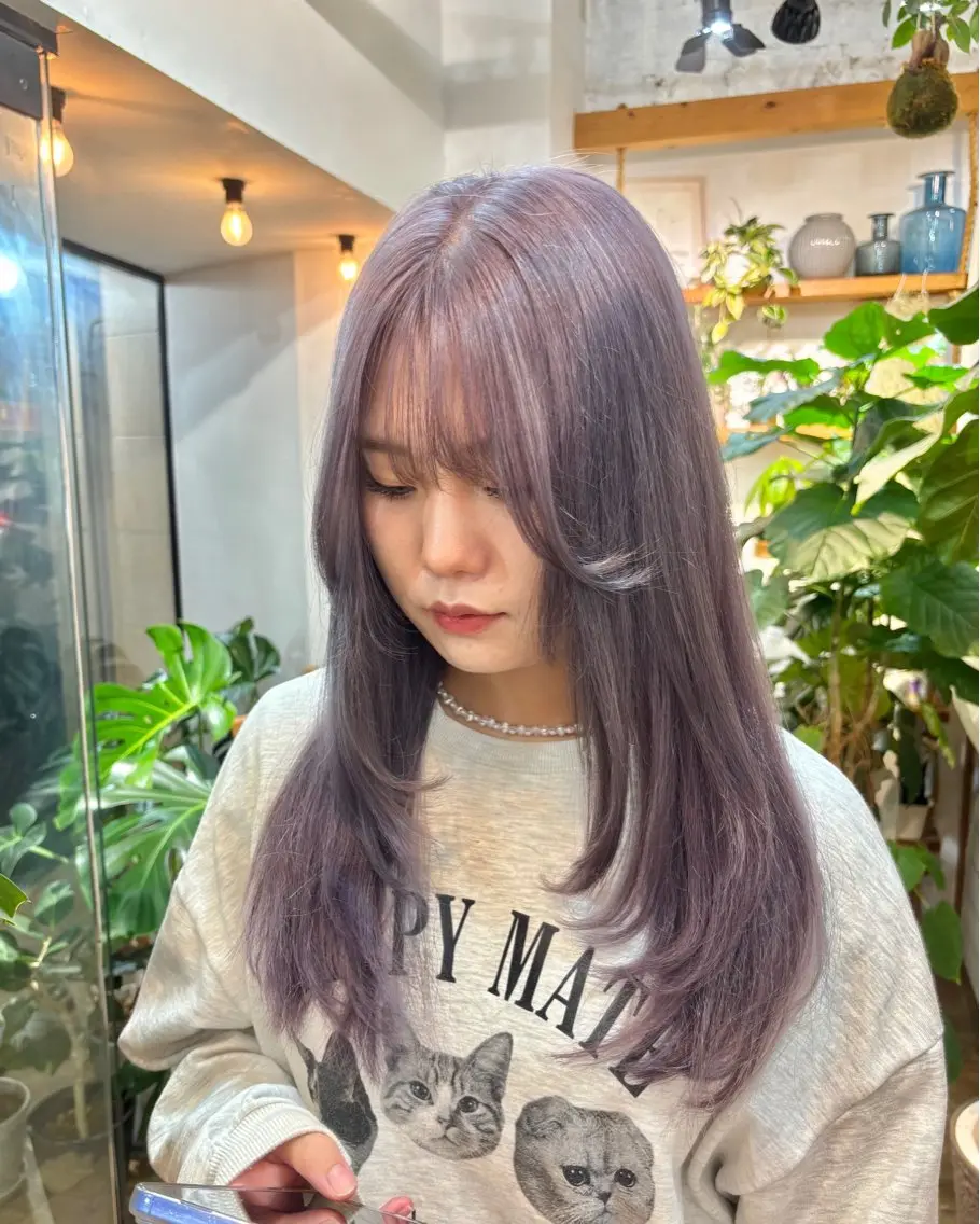 ロング カラー ラベンダーカラー カネコ ナナミのヘアスタイル