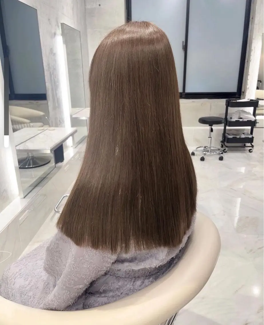 ロング カラー ベージュカラー レイヤー/グレージュ 渋谷表参道/小森波琉のヘアスタイル