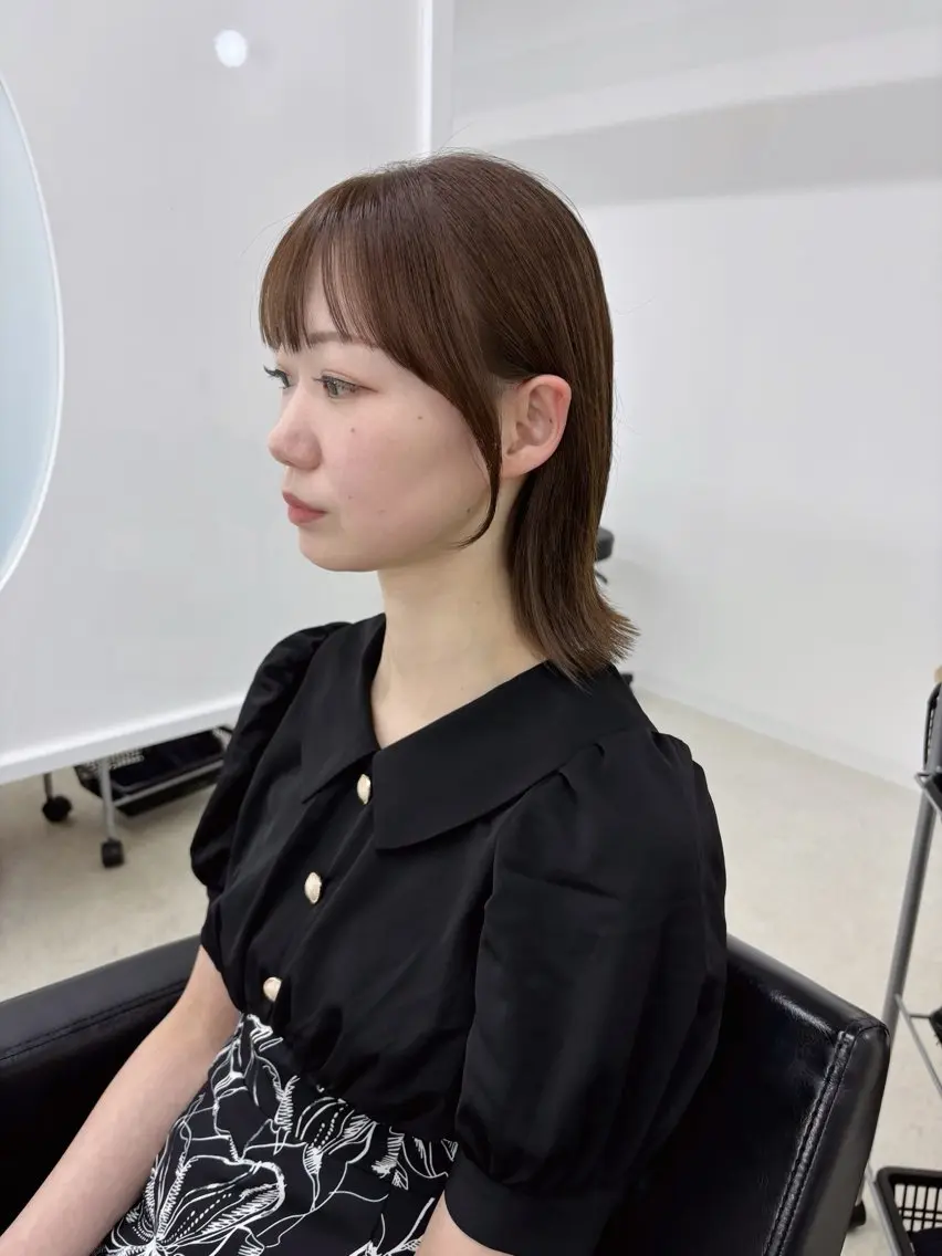 ミディアム カット ヘアカラー 冨木 雄斗のヘアスタイル