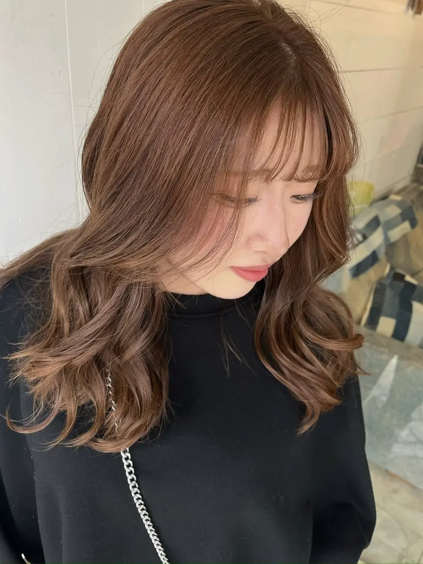 ロング カラー ヘアカラー 上西 花奏の眉毛・アイブロウイメージ