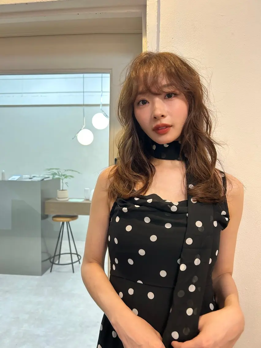 セミロング カラー パーマ 透明感カラー.渋谷 chisaのヘアスタイル