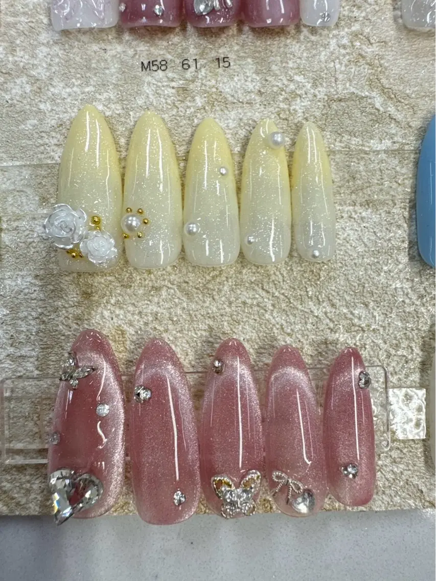 ネイル アートネイル フットネイル フレンチネイル ジェルネイル ガラスフレンチ Queeens nailのネイルデザイン