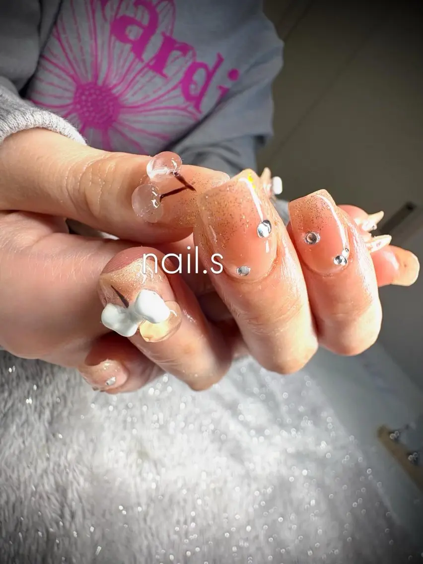 ネイル チークネイル ピンク ピンクベージュ ハンドネイル nail.s misatoのネイルデザイン