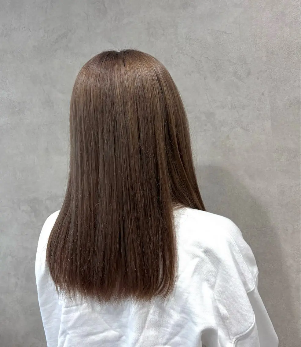 セミロング カット ヘアカラー Manami / Locoのヘアスタイル