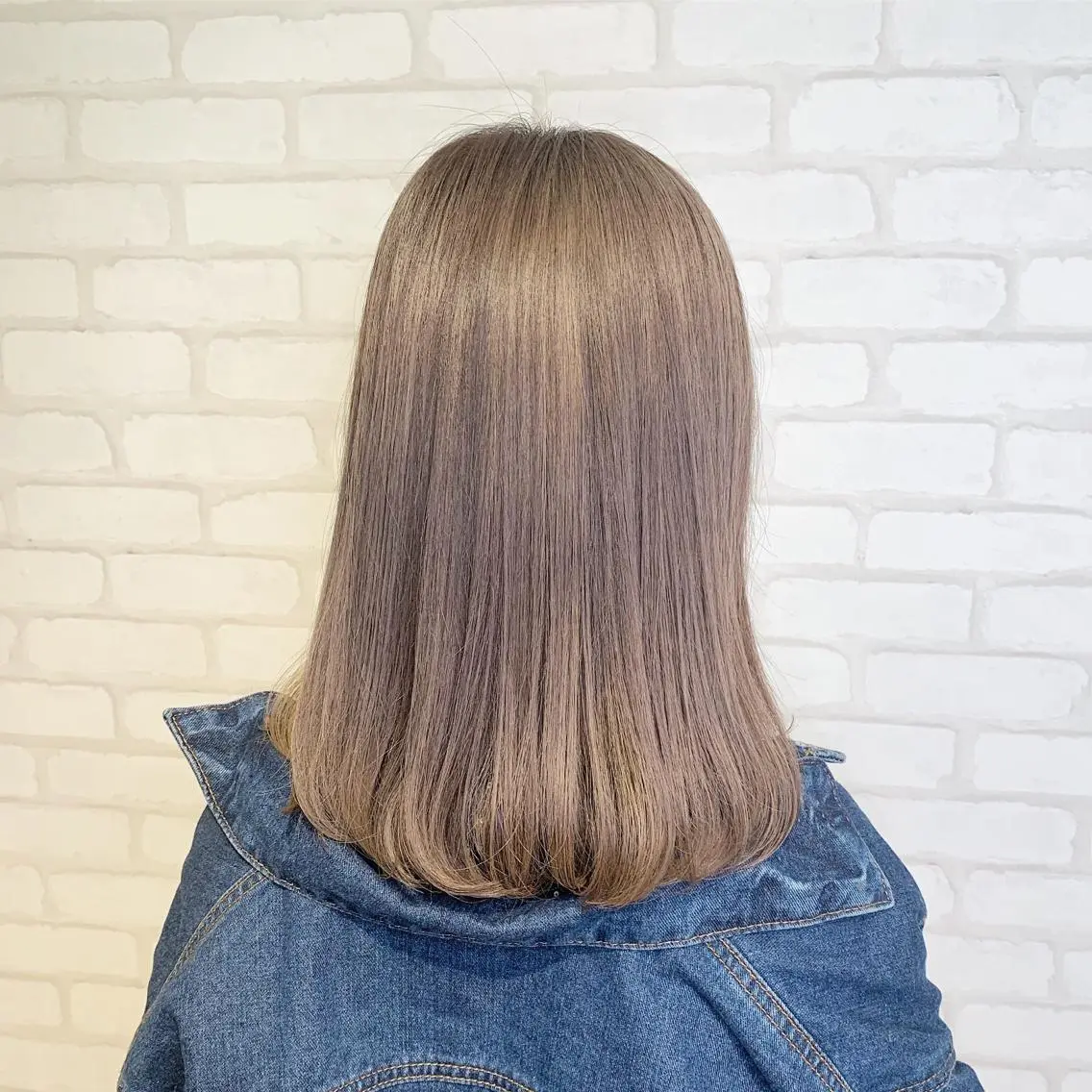 ミディアム カラー ヘアアレンジ グレージュ ミルクティーグレージュ カット ヘアカラー トリートメント ✨艶髪✨透明感✨ 山内大樹のヘアスタイル