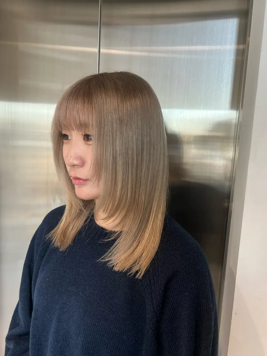 セミロング カラー カット ヘアカラー トリートメント 赤みゼロ/透明感 カラー🌿KANTAのヘアスタイル