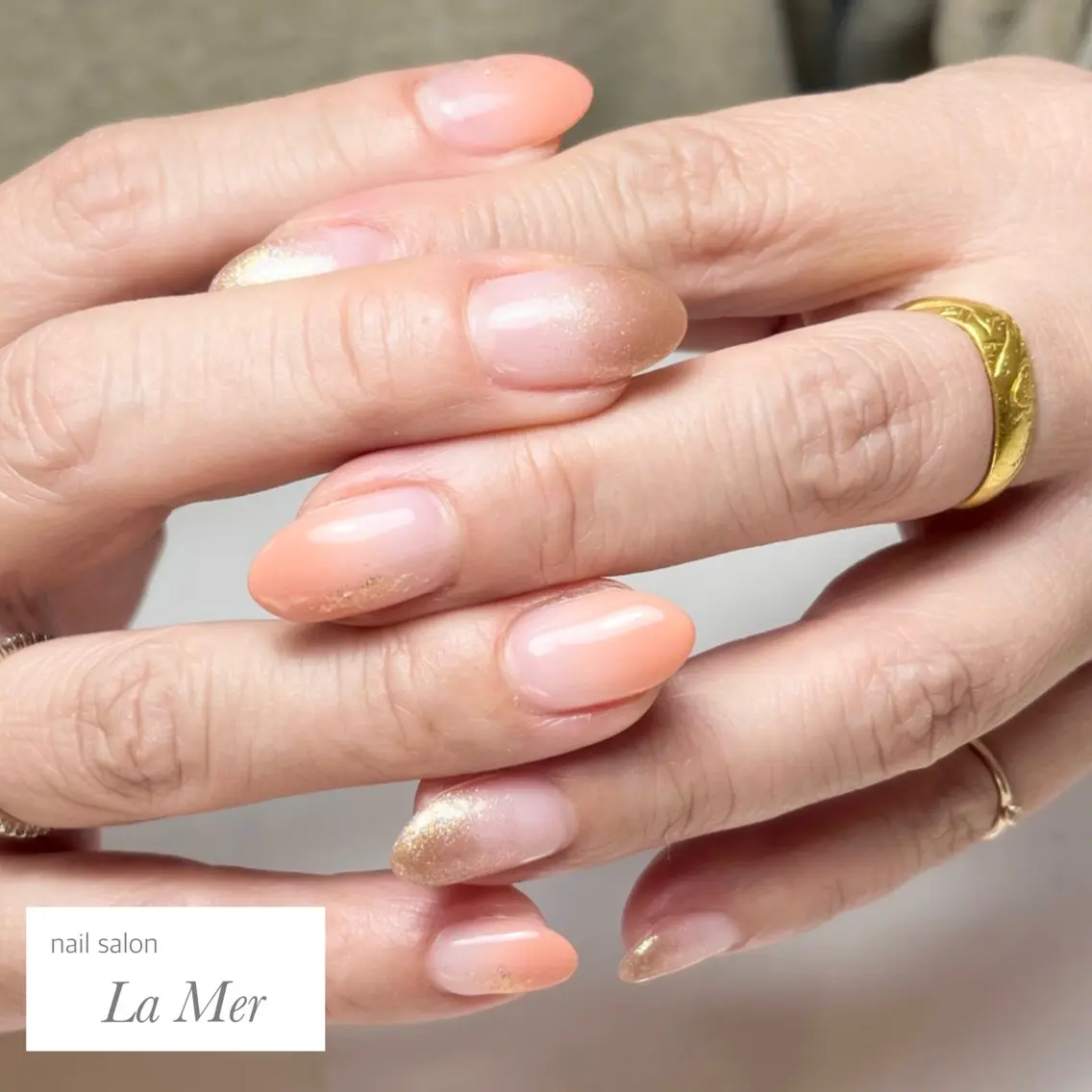 ネイル オーロラネイル 入学式 ゴールド グラデーション 卒業式 ハンドネイル nailsalon La Merのネイルデザイン