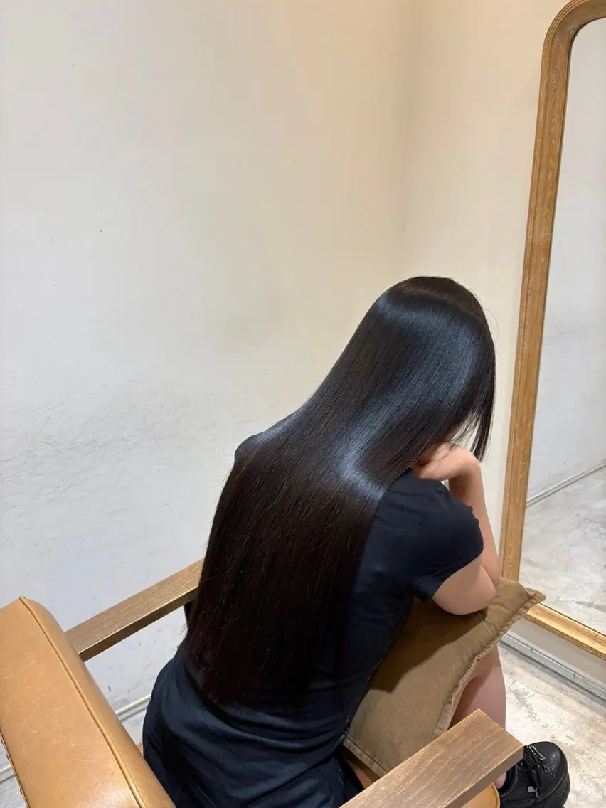 ロング カット ヘアカラー トリートメント RANSHELL RYUTOのヘアスタイル