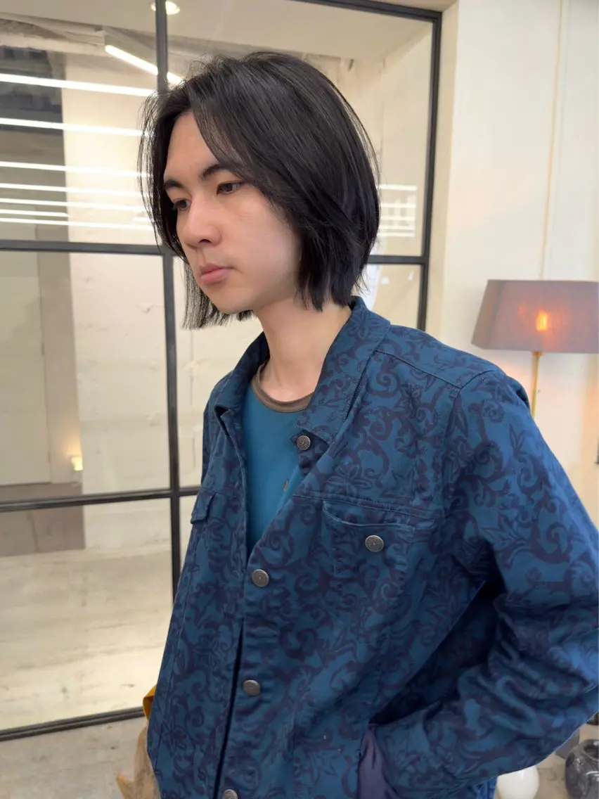 ミディアム ボブ カット 大塚 柊那のヘアスタイル