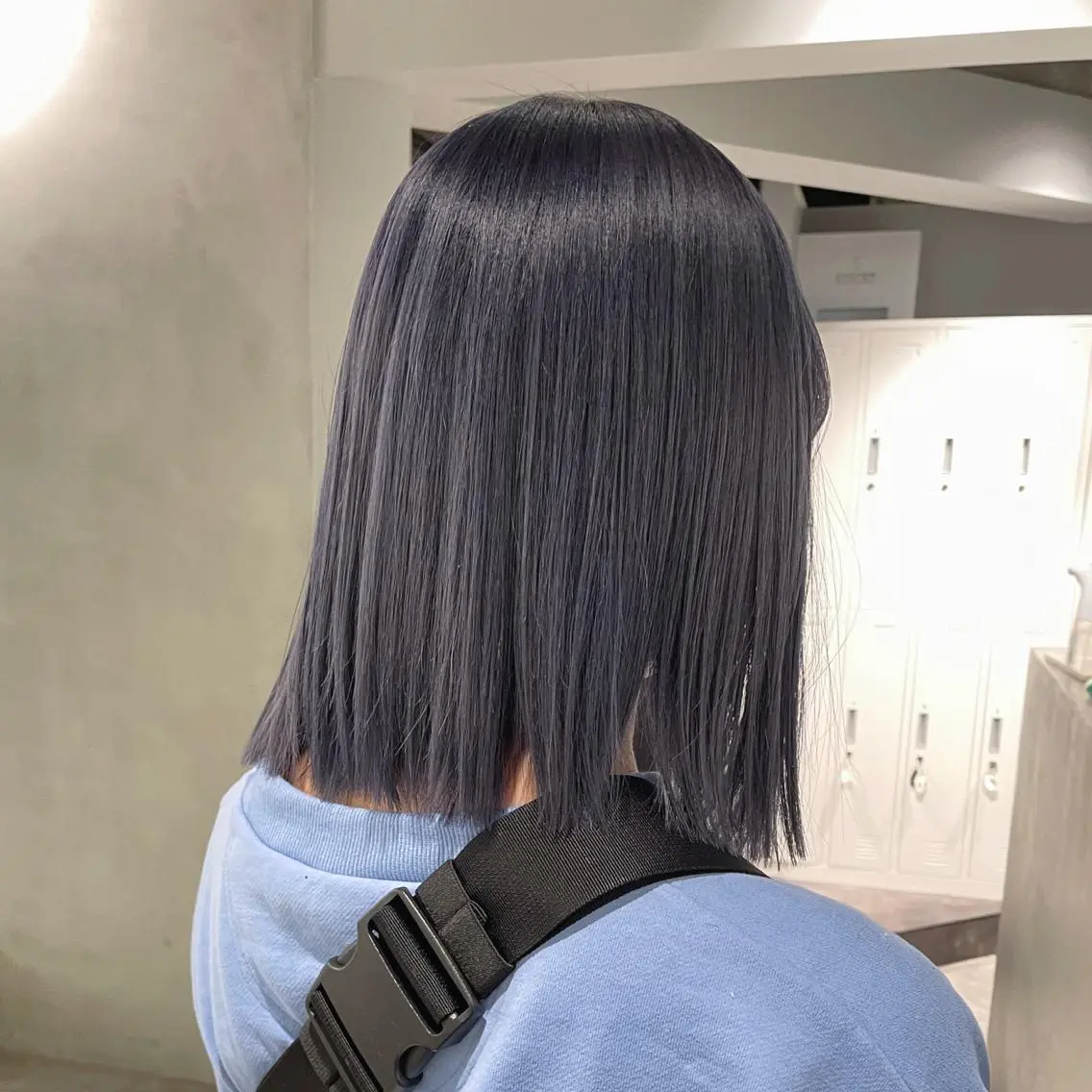 ミディアム カラー ブルーカラー ネイビーカラー 女性艶髪マンツーマン YUKIのヘアスタイル