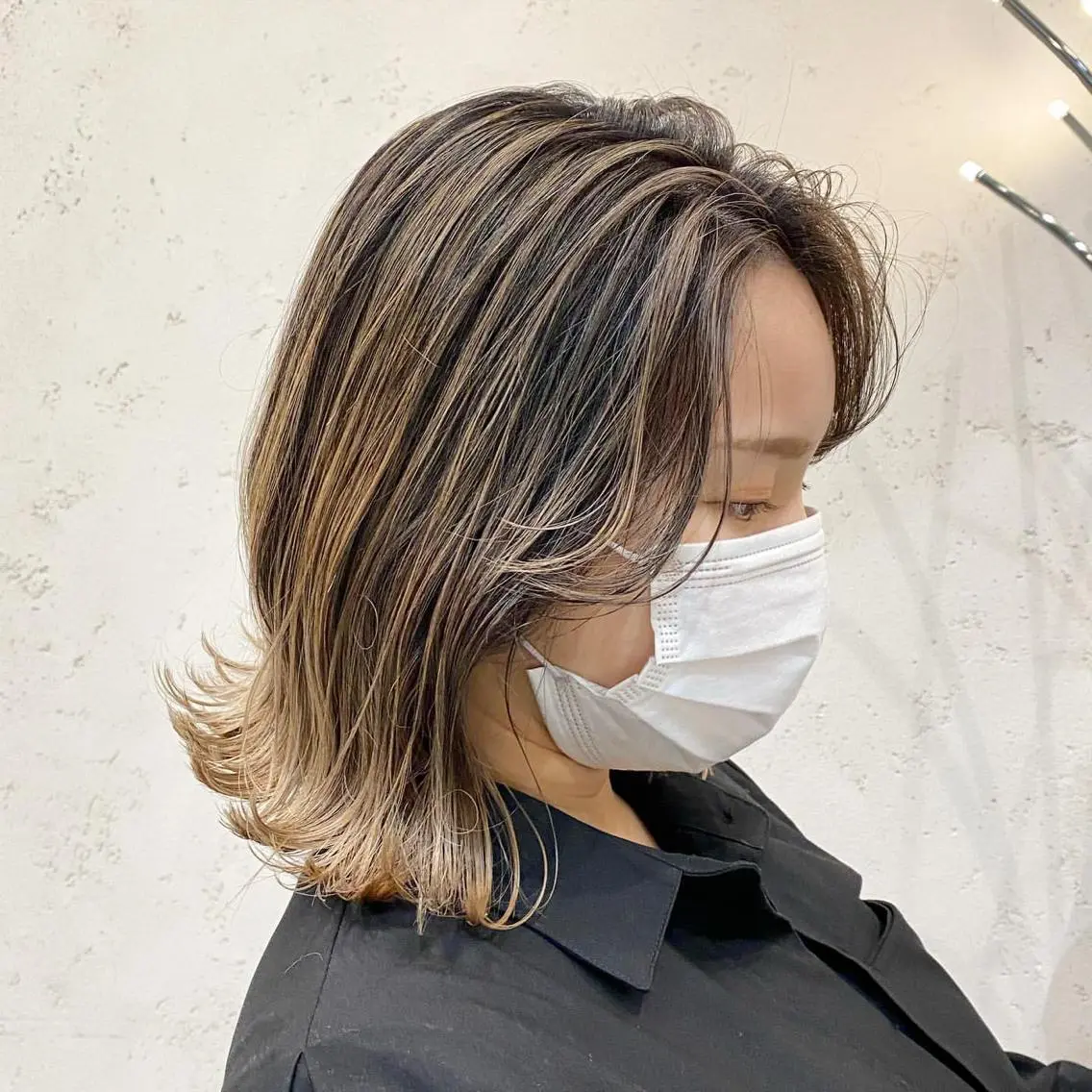 ミディアム カラー ハイライトカラー ハイライト DEAN ISLA 海外風ヘアサロンのヘアスタイル