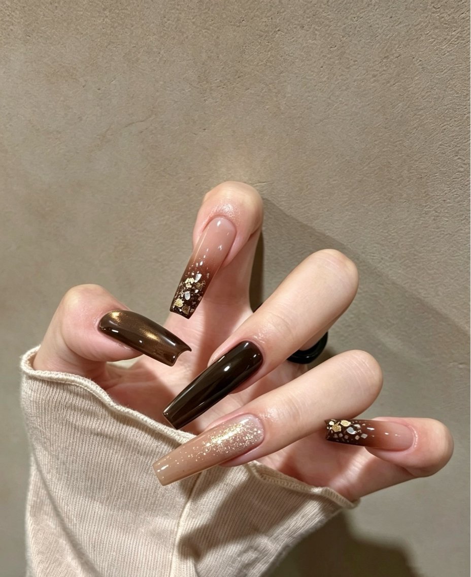 ネイル フレンチネイル ラメ(グリッター) ラメグラデーション マグネットネイル 持ち込み ハンドネイル Unicorn Nail原宿表参道のネイルデザイン