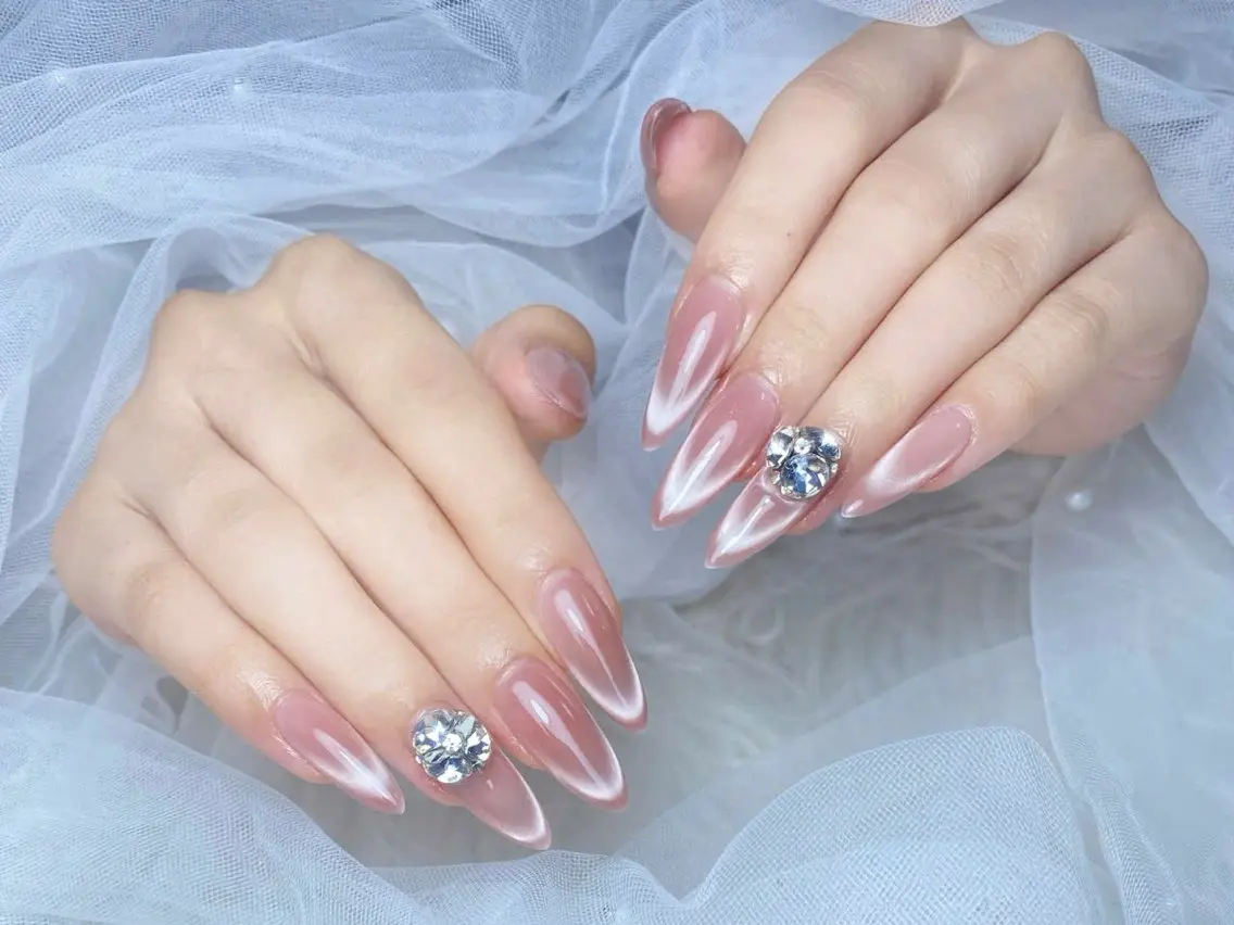ネイル 長さ出し ジェルネイル 韓国ネイル マグネットネイル 持ち込み ハンドネイル SHE NAILのネイルデザイン