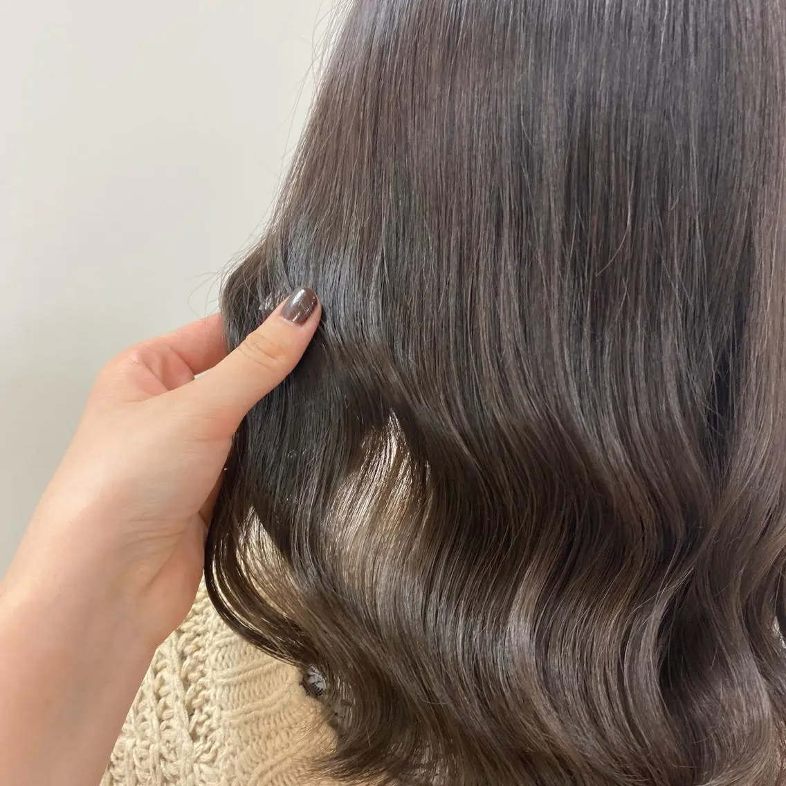 カラー Ashanti 有川のヘアスタイル