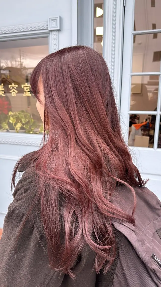 ロング カラー カット ヘアカラー トリートメント Sakura .のヘアスタイル