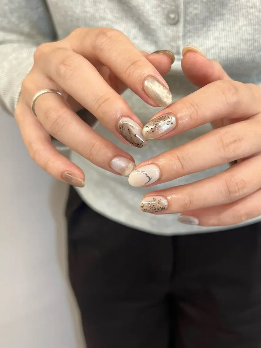 ネイル ジェルネイル マグネットネイル ニュアンスネイル パラジェル リボン ハンドネイル ハンドケア Bana_ Nailのネイルデザイン