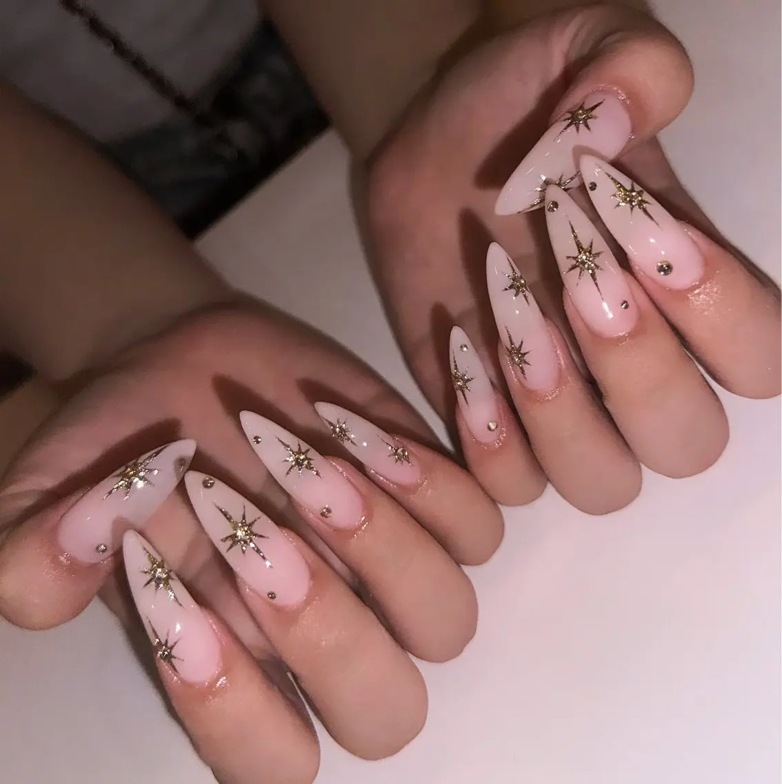 ロング ハンドネイル 🦋Nail Amo🦋のネイルデザイン