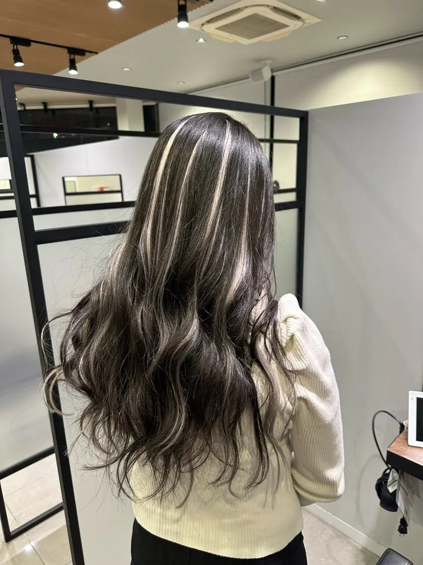 ロング 【育休中】EARTH 荒井店HARUNAのヘアスタイル