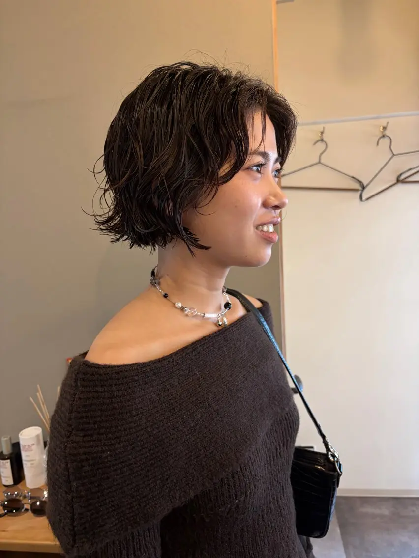 ショート カラー パーマ 土川 陽菜のヘアスタイル