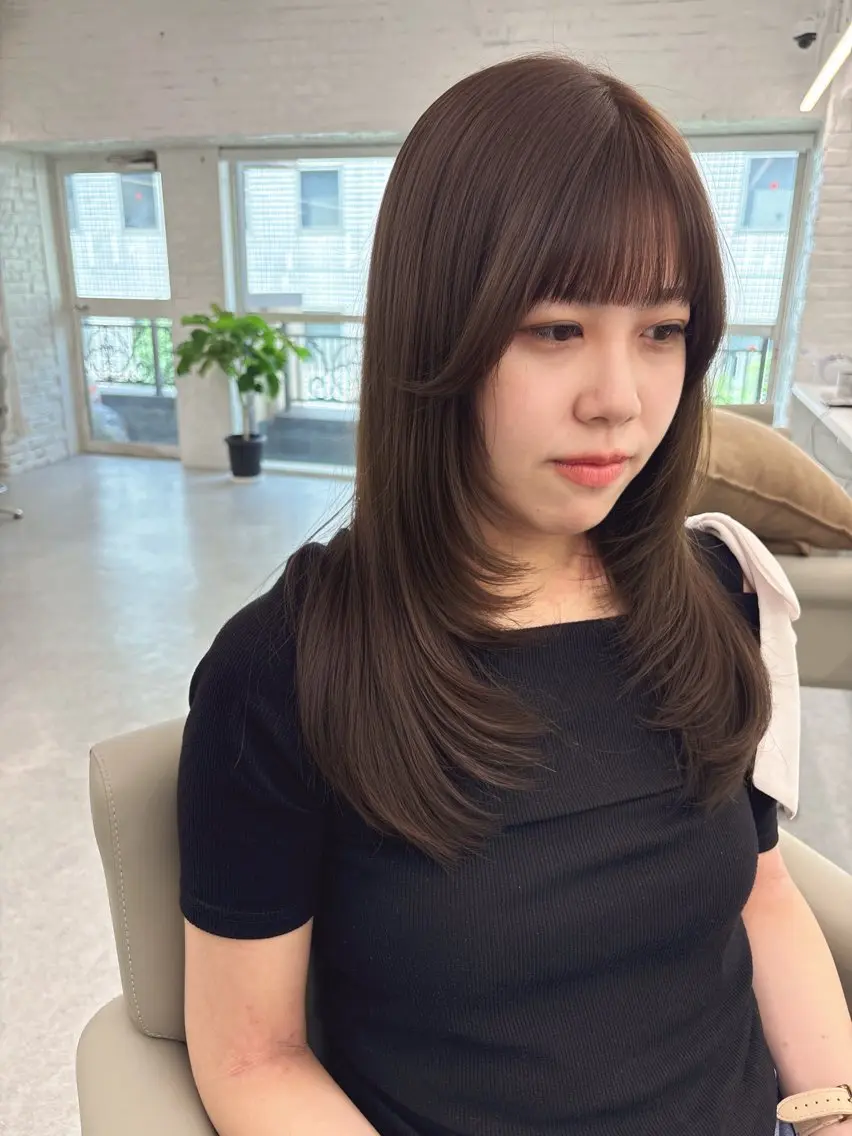 セミロング カラー ヘアアレンジ ケアカラー 透明感カラー 顔まわりレイヤー 髪質改善 韓国風ヘア カット ヘアカラー トリートメント ヘッドスパ ヘアセット ✨綺麗が続くカット ✨/星野六三四のヘアスタイル
