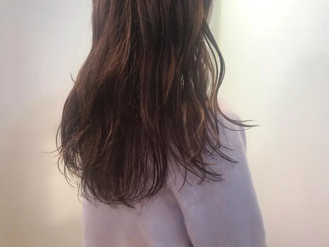 ロング カラー イルミナカラー 【Uneユヌ】菊地 春那のヘアスタイル