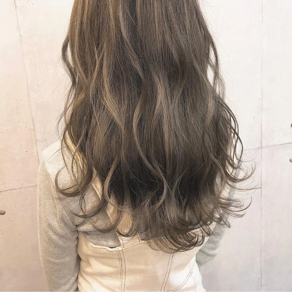 ロング 山野 稚奈のヘアスタイル