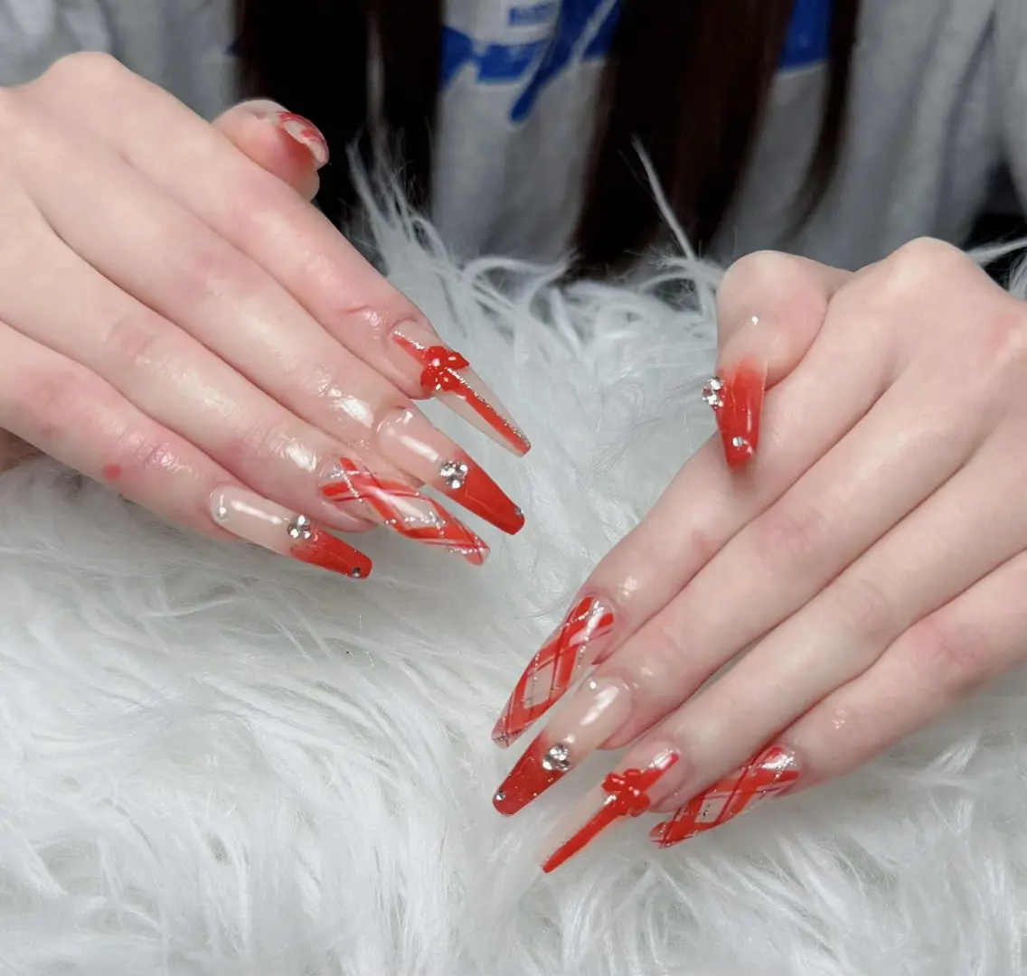 ネイル チークネイル 長さ出し フラッシュネイル フレンチネイル グラデーション ハンドネイル Lenie Nail Salonのネイルデザイン