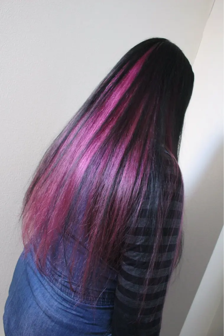 ロング カラー ブリーチ インナーカラー ピンクカラー ヘアカラー 土居 正季のヘアスタイル