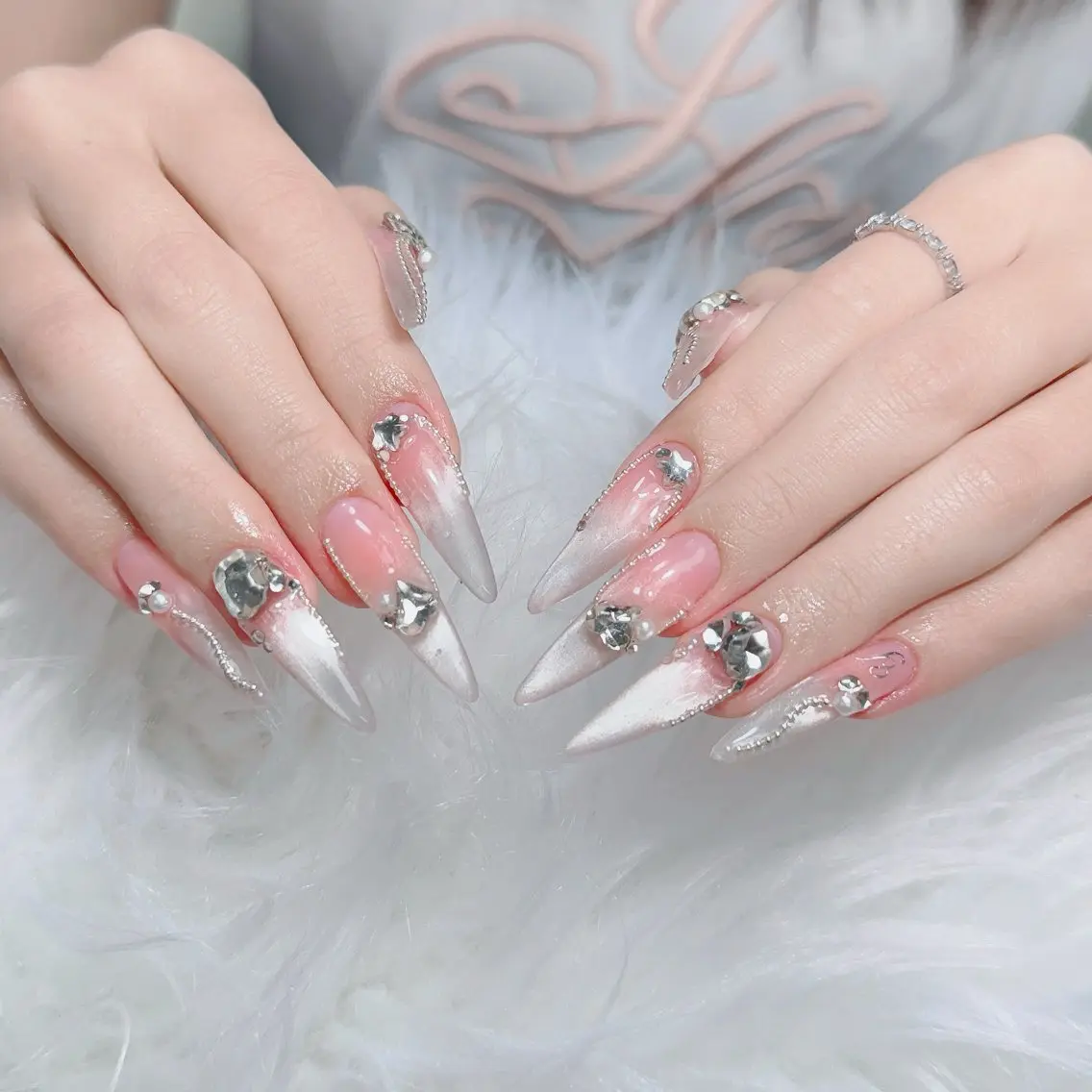 ネイル チークネイル 長さ出し フラッシュネイル フレンチネイル グラデーション ハンドネイル Lenie Nail Salonのネイルデザイン
