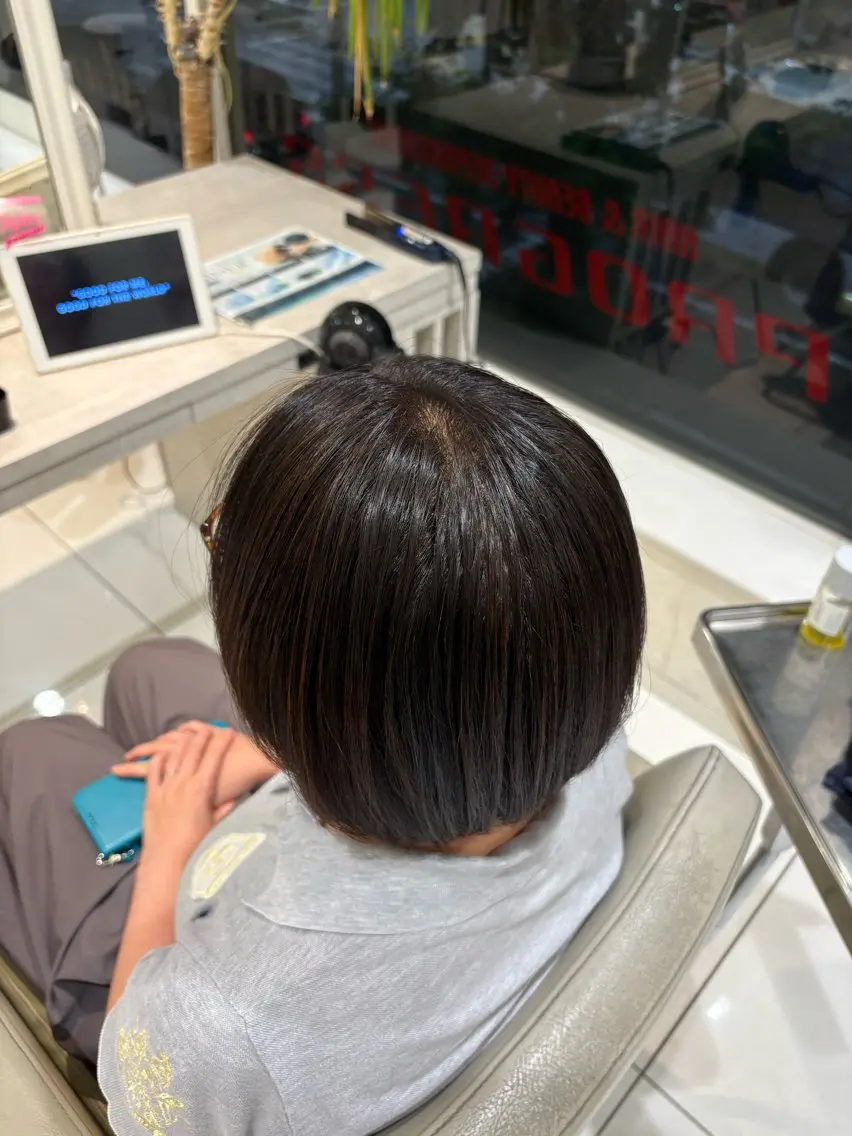 ショート カラー ヘアカラー トリートメント 羽山 宇宙のヘアスタイル