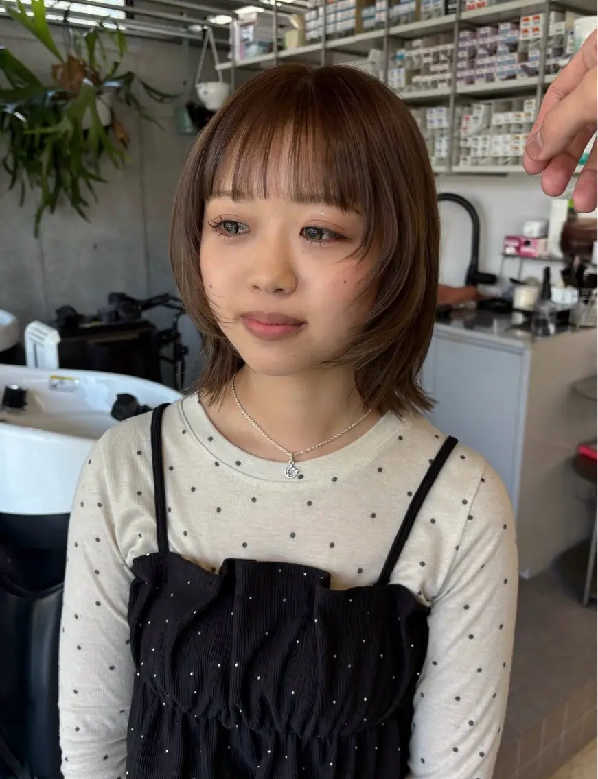ミディアム フジイ トワのヘアスタイル