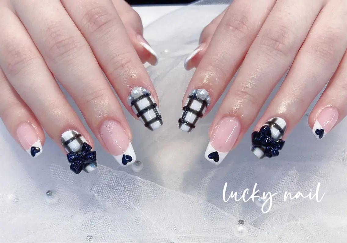 ネイル チークネイル 長さ出し ジェルネイル マグネットネイル 持ち込み Lucky nail 小林和希のネイルデザイン
