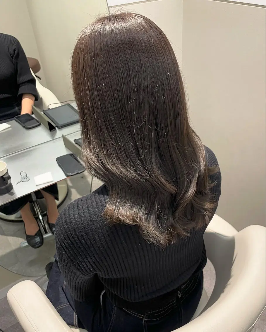 セミロング カラー ベージュカラー ブリーチ 透明感カラー ダブルカラー グレージュ ヘアカラー 上品ヘア🤍顔周り/ レイヤー✨/林遼一郎のヘアスタイル