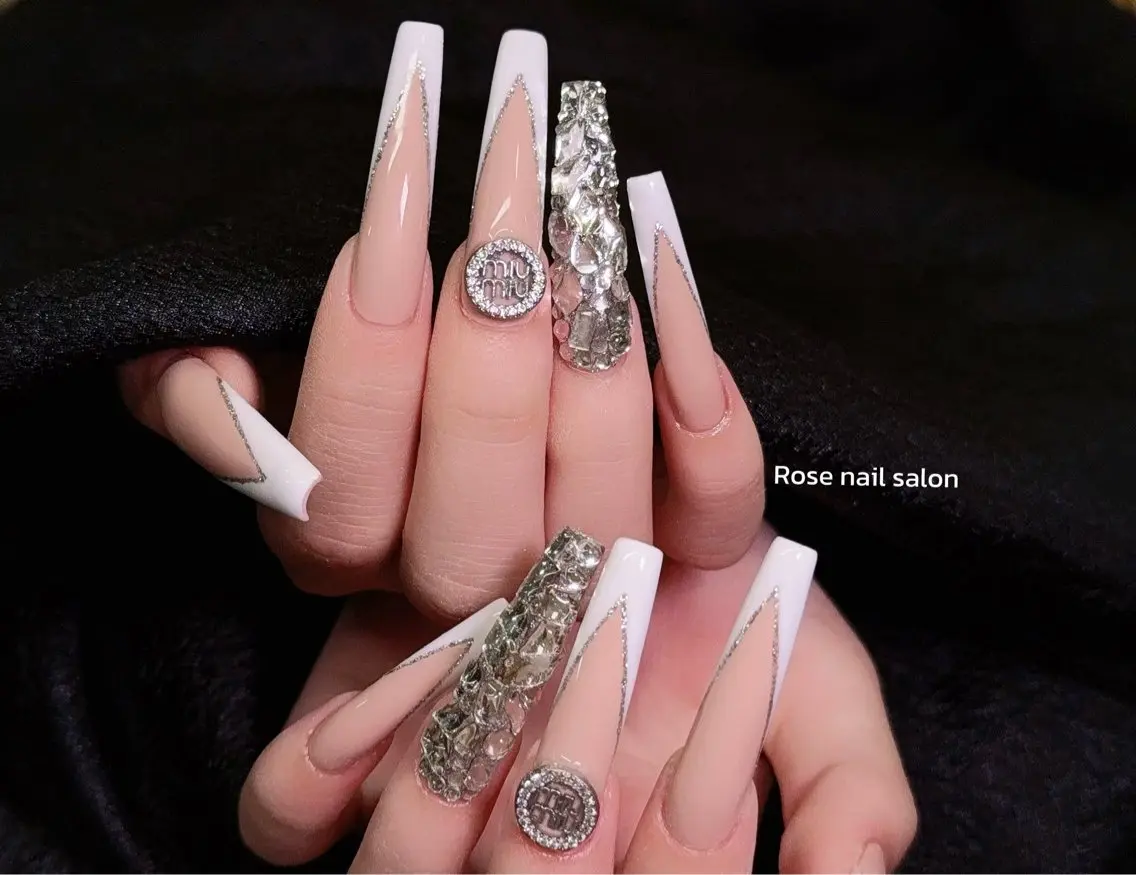 ネイル ハンドネイル Rose nail💅のネイルデザイン
