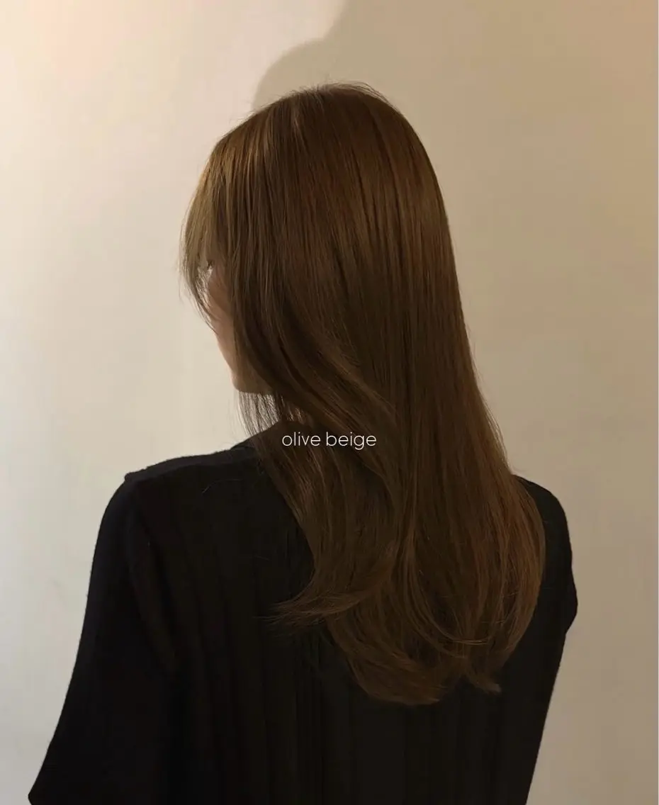 ロング ヘアカラー トリートメント 透明感カラー ／emiのヘアスタイル