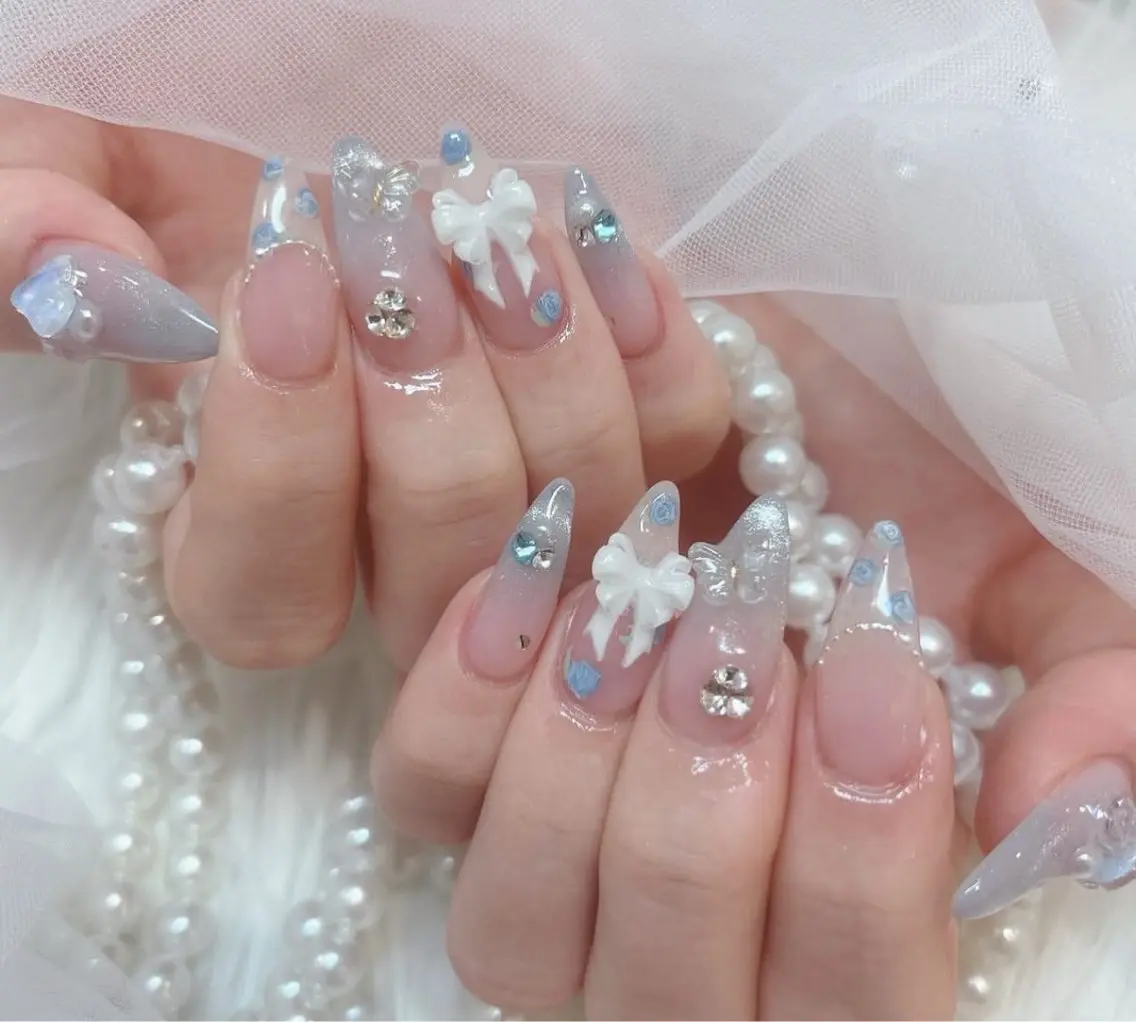 ネイル アートネイル フラワーネイル フレンチネイル ジェルネイル グラデーション ハンドネイル Ryu Nail NekoChanのネイルデザイン