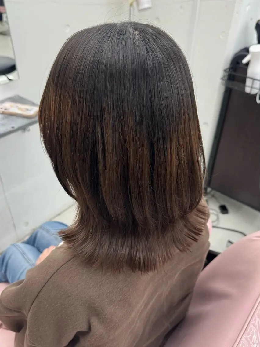 ミディアム 外ハネヘア Nene ／Roverのヘアスタイル