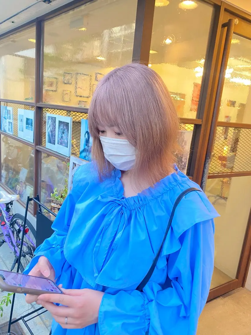 ミディアム カラー グレージュ ピンクカラー ウチダ ユウヤのヘアスタイル