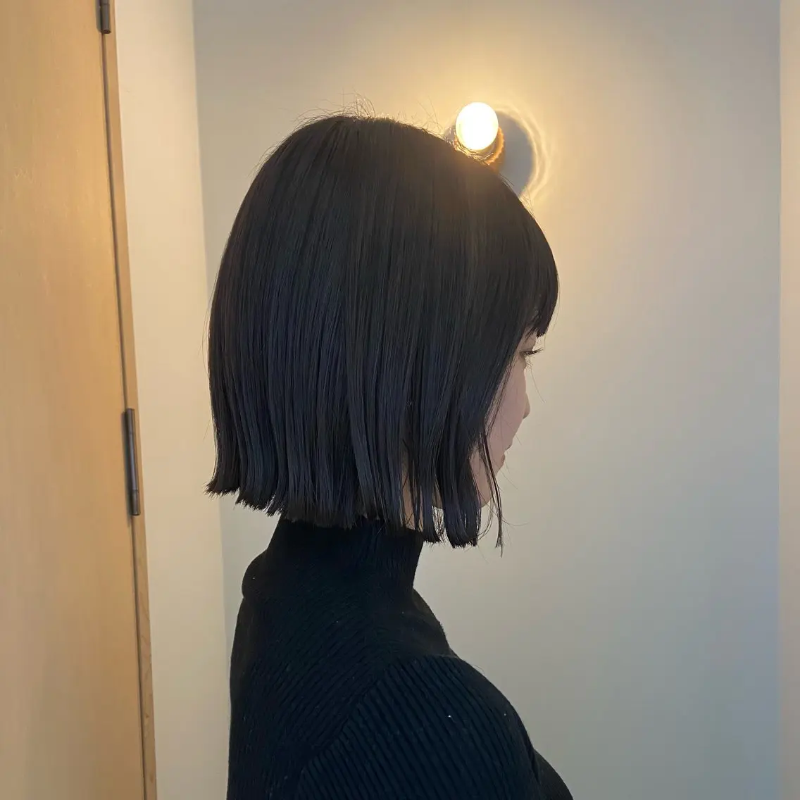 ショート 切りっぱなしボブ ボブ 外ハネヘア カット 石川 瑠琉のヘアスタイル