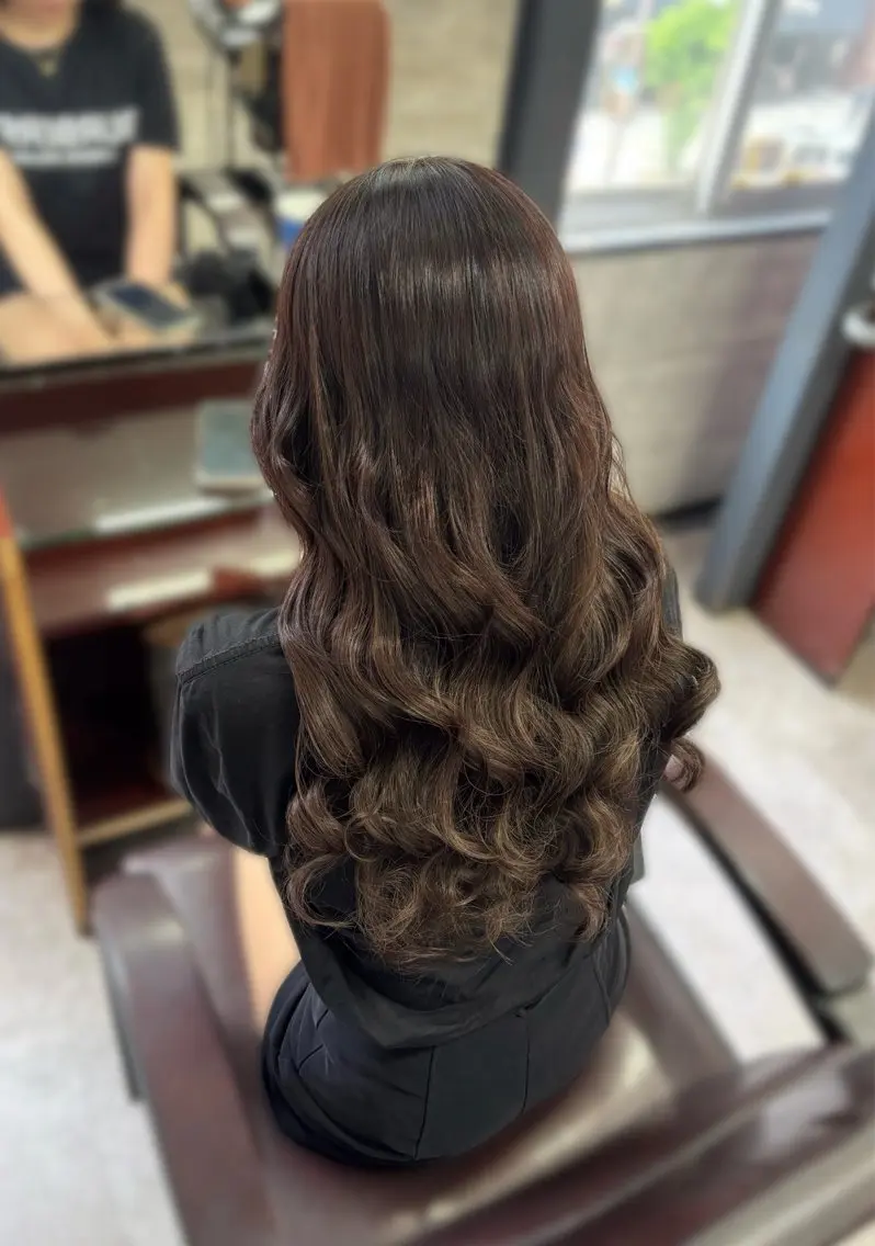 ロング ヘアカラー エクステ OZ 梅田店／ ユウリのヘアスタイル