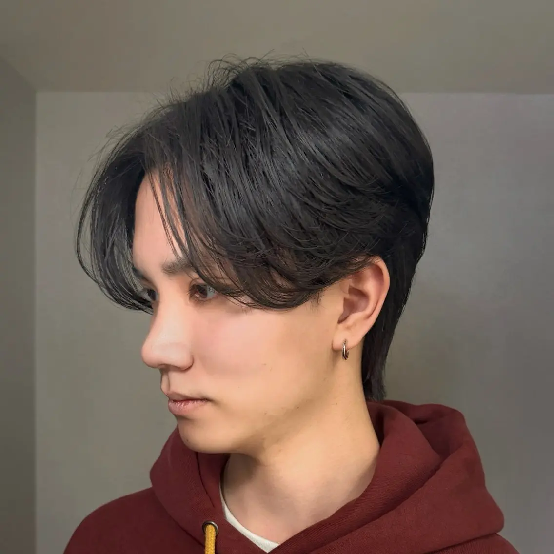 メンズ センターパート ダウンパーマ フェザーパーマ メンズ韓国風 マッシュ カット センターパート特化/ メンズカット/ヒロキのヘアスタイル