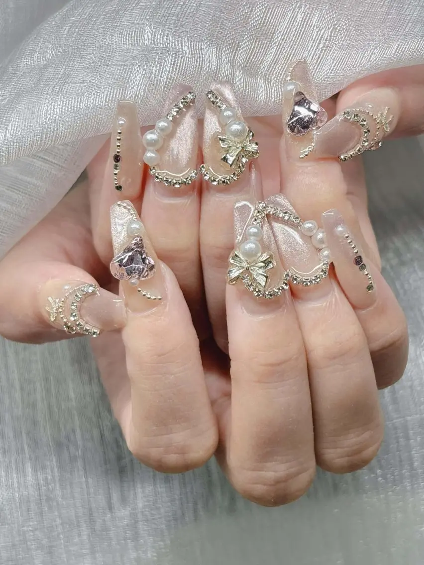 ネイル ハンドネイル Lee Nailsのネイルデザイン